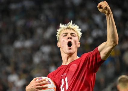 مانشستر يونايتد يحسم صفقة هجومية