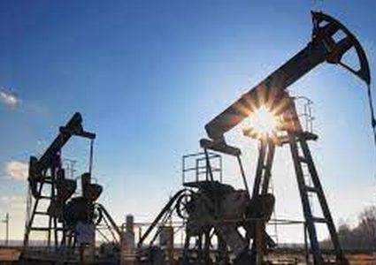 النفط يتجه إلى تحقيق أكبر مكاسب شهرية في أكثر من عام