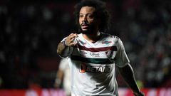 مارسيلو يتسبب في إصابة مروعة للاعب منافس ويغادر الملعب باكيا