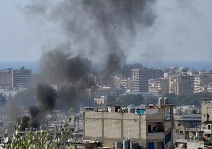 الإعلام اللبناني: تجدد الاشتباكات في مخيم عين الحلوة