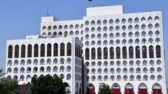 الخارجية العراقية: لا تفريط في السيادة البرية أو البحرية وخاصة بمنطقة "أُم قصر"