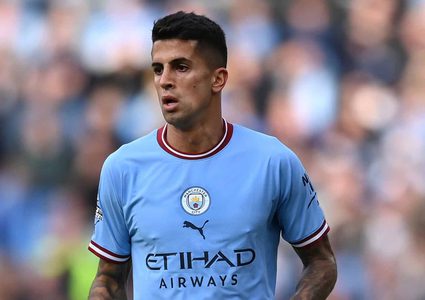 برشلونة يصل لاتفاق مع كانسيلو