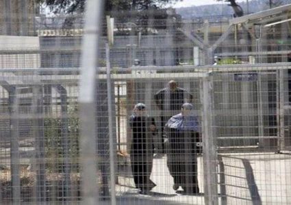 الأسيرات في سجن "الدامون" ينفّذن خطوات احتجاجية