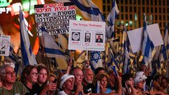 عشرات الآلاف يتظاهرون في اسرائيل ضد حكومة نتنياهو وإضعاف القضاء