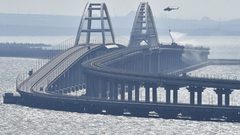 انفجارات في شبه جزيرة القرم وأنباء عن هجوم بطائرات مسيرة