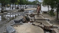 فيضانات توقع 10 قتلى على الأقل في منطقة متاخمة لبكين