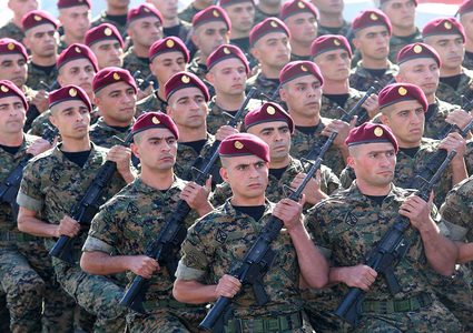 الجيش اللبناني يُوضح حقيقة التحضير لعملية عسكرية في مخيم عين الحلوة