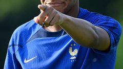 خبير: كل الحلول ممكنة لدى إدارة سان جرمان بما فيها تجديد عقد النجم الفرنسي مبابي