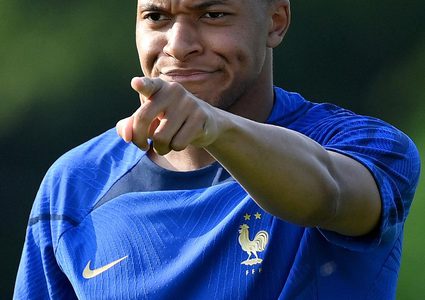 خبير: كل الحلول ممكنة لدى إدارة سان جرمان بما فيها تجديد عقد النجم الفرنسي مبابي