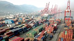 الصين تسجل أكبر تراجع في صادراتها منذ 2020