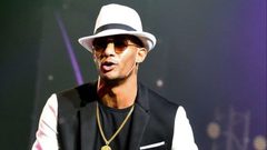 محمد رمضان يثير جدلا بظهوره عاري الصدر في العلمين