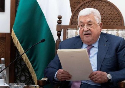 الرئيس يتسلم التقرير السنوي للمحكمة الإدارية العليا