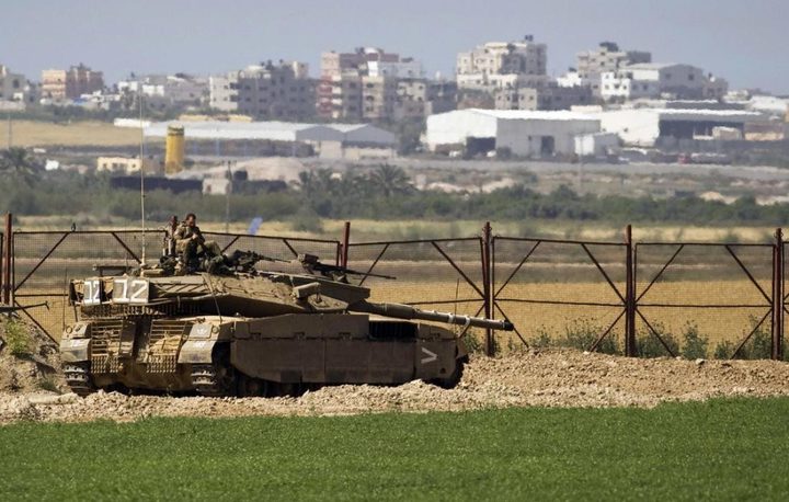 الاحتلال يطلق النار شرق دير البلح واستهداف الصيادين ببحر غزة