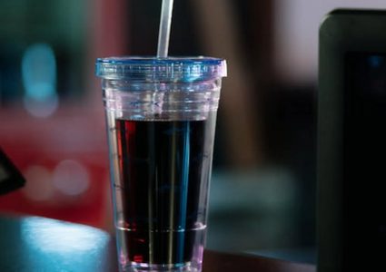 مشروب يرفع خطر الإصابة بسرطان الكبد