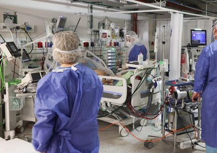 الصحة تكشف: نحو 100 إصابة بمتحور جديد من فيروس كورونا