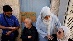 الاحتلال يفرض غرامة مالية على عائلة صب لبن بعد إخلائها من منزلها