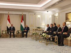 قمة فلسطينية مصرية اردنية في العلمين