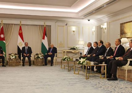 قمة فلسطينية مصرية اردنية في العلمين