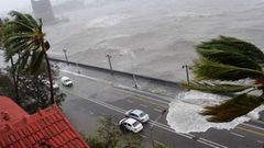 الإعصار "لان" يضرب غرب اليابان مصحوبا برياح عنيفة وأمطار غزيرة