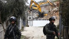 سلطات الاحتلال تواصل هدم وتجريف مبان تاريخية في البصة المهجرة بالداخل المحتل