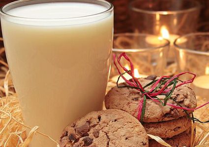 8 أطعمة ومشروبات يجب تجنب تناولها مع الحليب