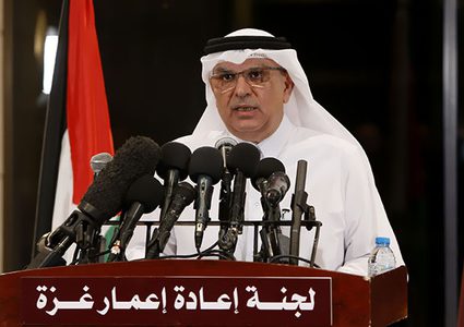 العمادي يعلن عن بدء صرف المنحة القطرية 100 دولار الإثنين القادم