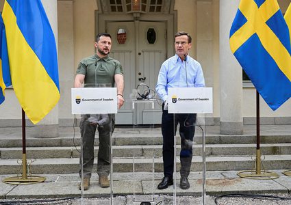 السويد تتعهد بتقديم 500 مليون يورو إلى أوكرانيا