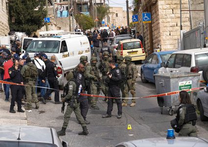 إصابة مستوطنين بجراح خطيرة خلال عملية إطلاق نار وقعت قرب مستوطنة "كريات أربع"