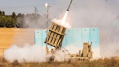 جيش الاحتلال: القبة الحديدية أطلقت صواريخ صوب طائرة مسيّرة فوق غزة