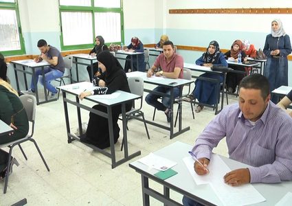 "التربية" تعلن عن مواعيد مقابلات المرشحين لوظيفة معلم في الكويت