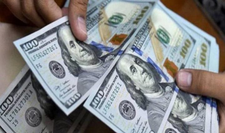 انخفاض ملحوظ على سعر صرف الدولار مقابل الشيكل
