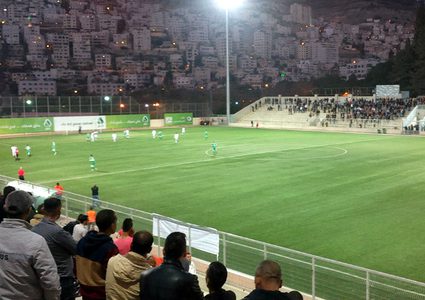 ملعب بلدية نابلس الرياضي يستعد لاستضافة مباريات الدوري الممتاز