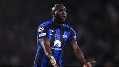 برشلونة يعلن موقفه من ضم لوكاكو