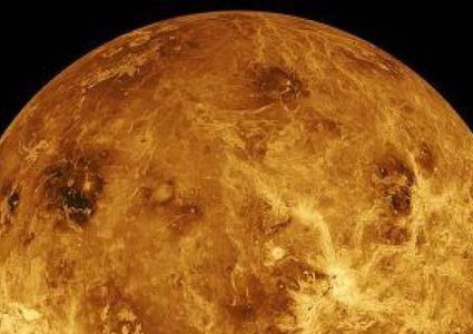 عالمة ناسا تدّعى وجود كائنات فضائية واختباءهم على كوكب الزهرة