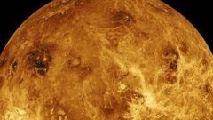 عالمة ناسا تدّعى وجود كائنات فضائية واختباءهم على كوكب الزهرة