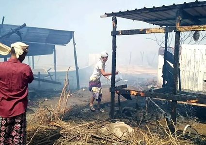 اليمن: حريق كبير يلتهم عشرات الخيام في مخيم للنازحين في مأرب
