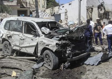 الصومال: مقتل 13 مسلحا من حركة الشباب في غارة جوية أمريكية