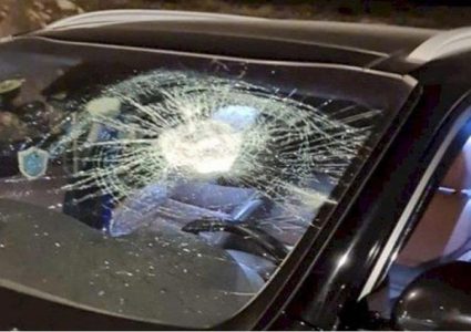 مستوطنون يهاجمون مركبات المواطنين في القدس