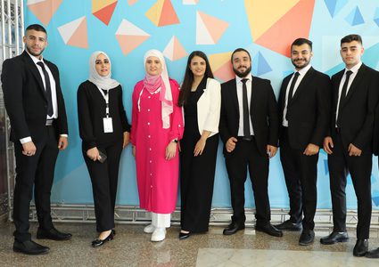 جامعة النجاح الوطنية تحصل على جائزة أفضل منتج في برنامج الشركة الطلابية