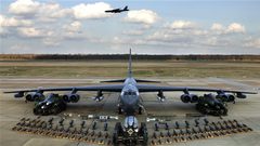 قاذفات أميركية  قادرة على حمل أسلحة نووية ستتموضع في المملكة المتحدة