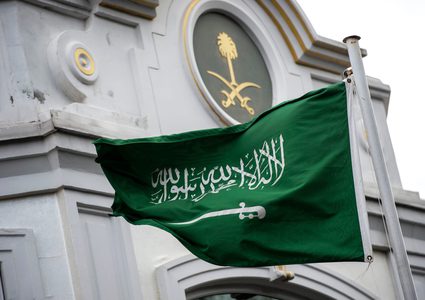 السعودية تستجيب لنداء استغاثة من سفينة ترفع علم إيران بالبحر الأحمر