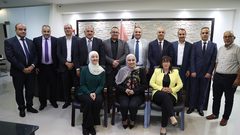 المجلس الاستشاري لكلية الاعمال في جامعة النجاح يناقش آلية تطوير الخطط الدراسية