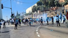 إصابة 11 إريتريا في مواجهات مع شرطة الاحتلال في تل أبيب