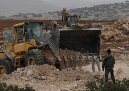 الاحتلال يستولي على جرافة في تقوع جنوب شرق بيت لحم