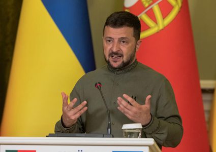 الرئيس الأوكراني  يستبدل وزير الدفاع ويعين رستم عميروف