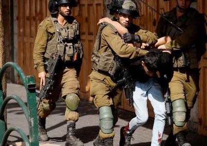 الاحتلال يشن حملة اعتقالات في مناطق متفرقة بالضفة