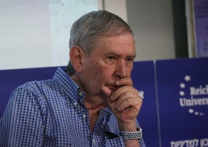 رئيس "الموساد" الأسبق: إسرائيل تطبق نظام "ابارتهايد" في الضفة الغربية