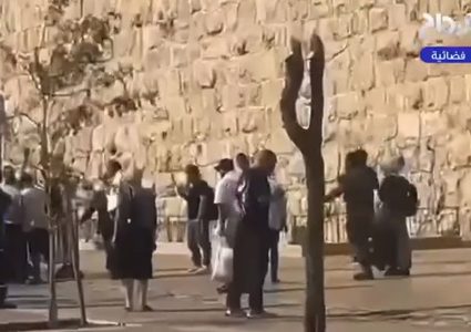 مصادر عبرية: إصابة 3 مستوطنين بعملية طعن في القدس المحتلة