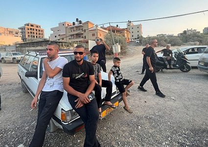 احتجاج ومطالبات بمد خطوط للكهرباء وبنى تحتية في الطيبة في الداخل المحتل