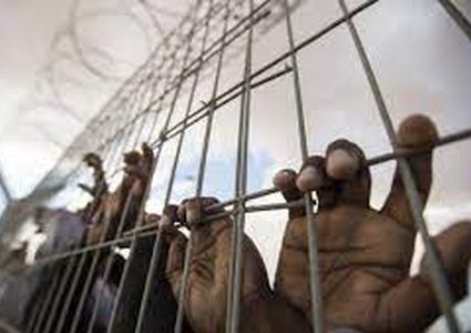 4 أسرى يواصلون الإضراب عن الطعام في سجون الاحتلال